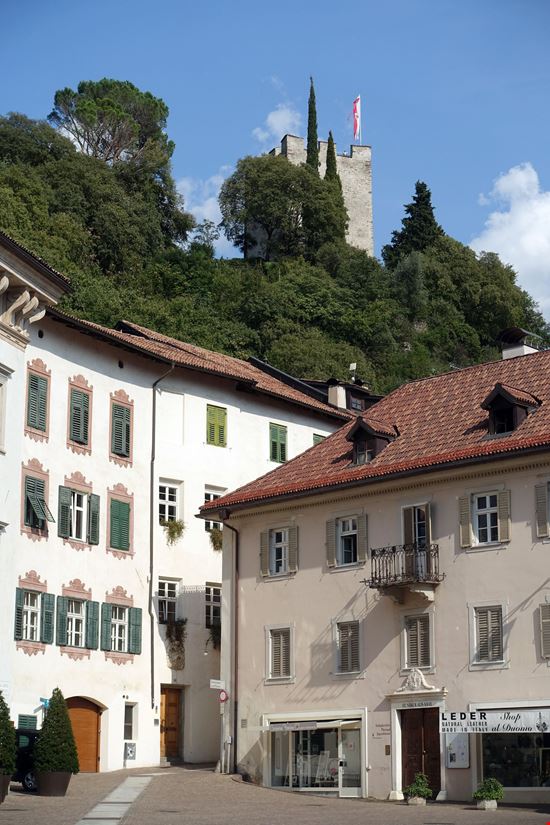 Merano Torre delle Polveri stock.adobe.com 