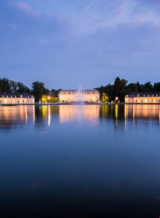 Castello di Benrath Castello di Benrath tichr - Shutterstock.com 