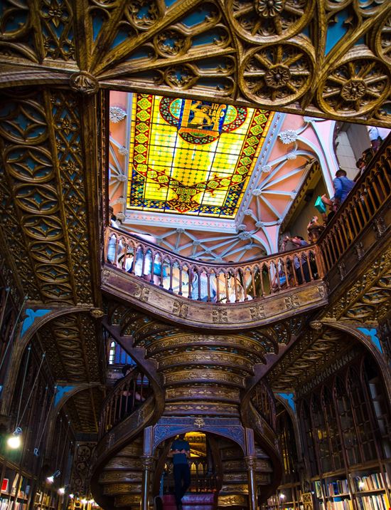 Porto Livraria Lello & Irmão stock.adobe.com - solo uso editoriale 