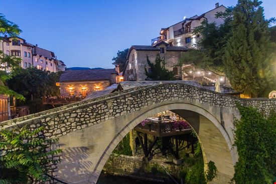 Mostar Ponte Vecchio stock.adobe.com 