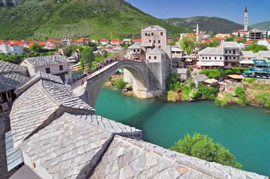 Mostar Ponte Vecchio stock.adobe.com 