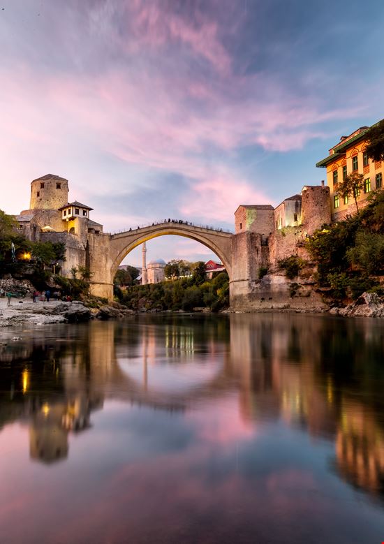 Mostar Ponte Vecchio stock.adobe.com 
