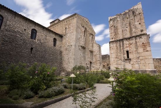 Sant'Angelo dei Lombardi Abbazia del Goleto stock.adobe.com 