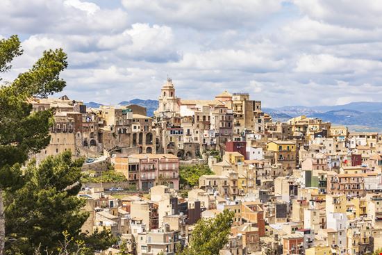 Centuripe Il borgo di Centuripe stock.adobe.com 