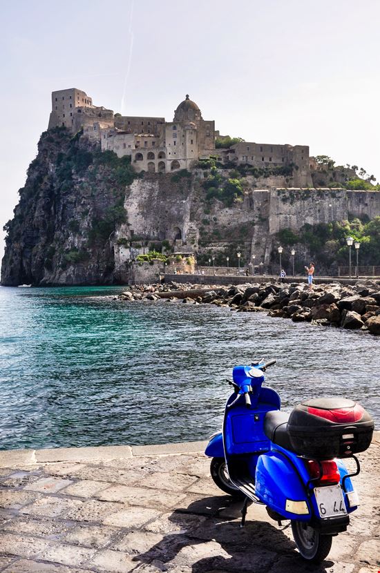 Ischia Castello Aragonese stock.adobe.com 