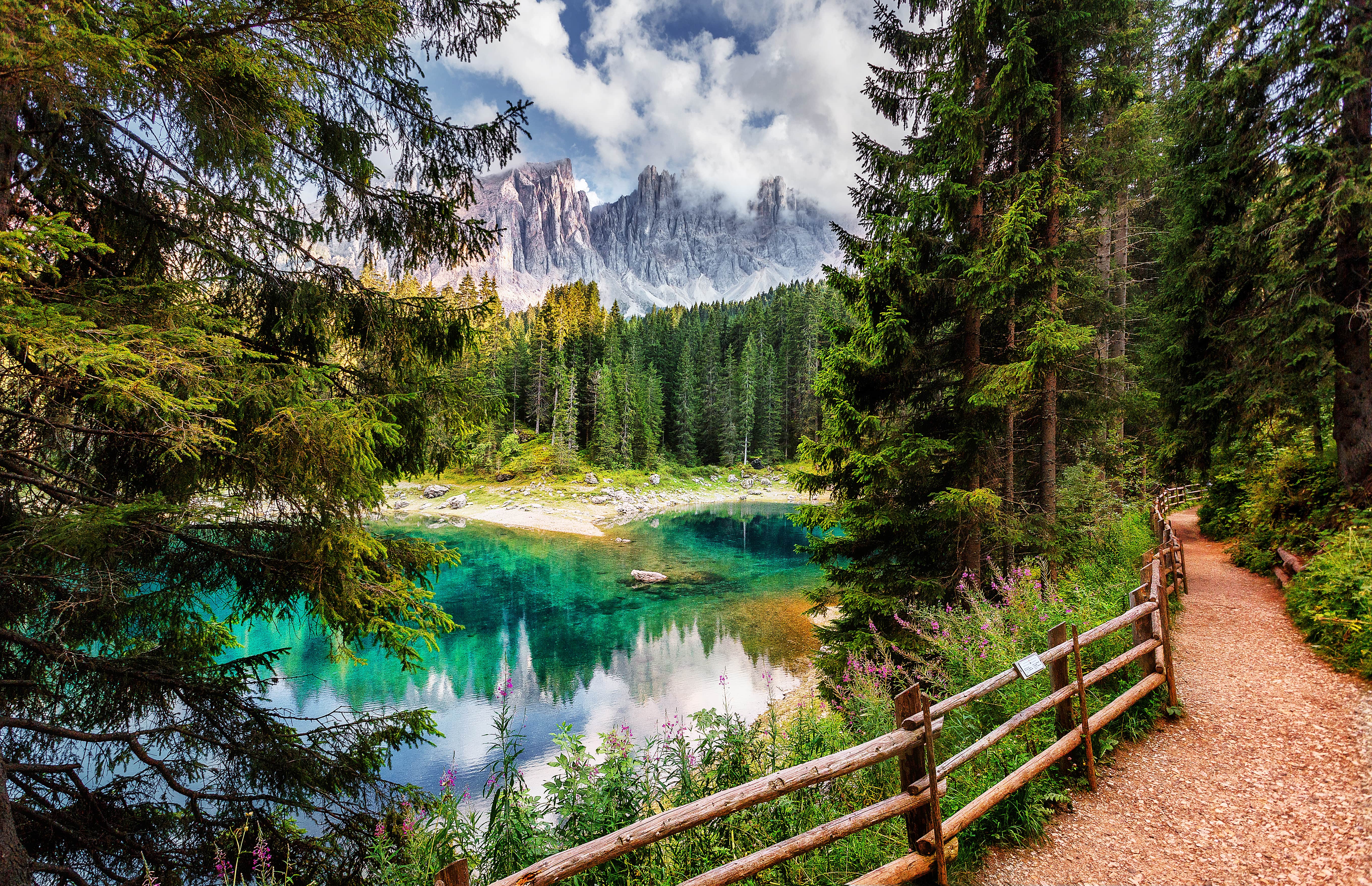 Lago di Carezza