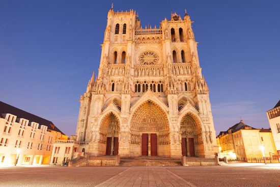 Cattedrale Cattedrale Natalia Bratslavsky - Shutterstock.com 