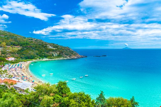Spiaggia di Cavoli Spiaggia di Cavoli Balate Dorin - Shutterstock.com 