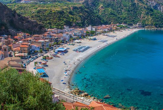 Marina di Scilla Marina di Scilla Sirio Carnevalino / Shutterstock.com 