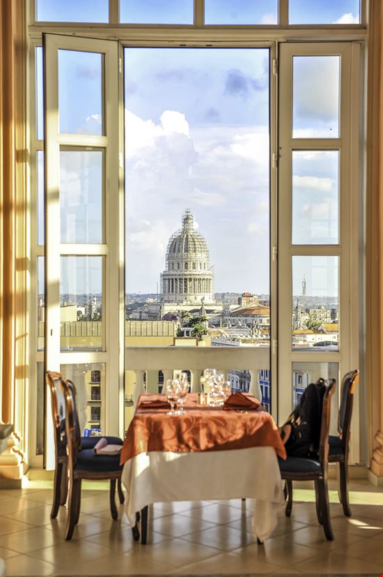 Capitolio Nacional Capitolio Nacional Aleksandar Trifunovic - Shutterstock.com 