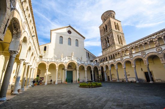 Salerno Il Duomo Mitzo / Shutterstock.com 