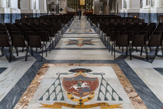 Salerno Il Duomo Francesco Bonino / Shutterstock.com 