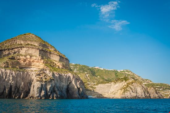 Ischia Sorgeto Pfeiffer - Shutterstock.com 