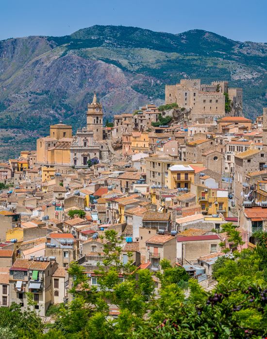 Caccamo Caccamo e55evu - Istockphoto.com 