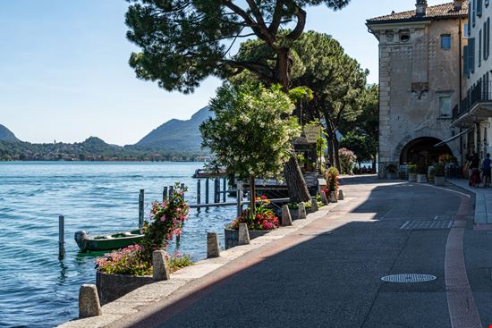  Lugano @Wirestock, Istock.com/solo uso editoriale 