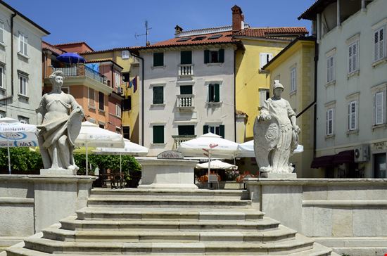 Pirano Pirano fritz16 / Shutterstock.com fritz16 / Shutterstock.com
