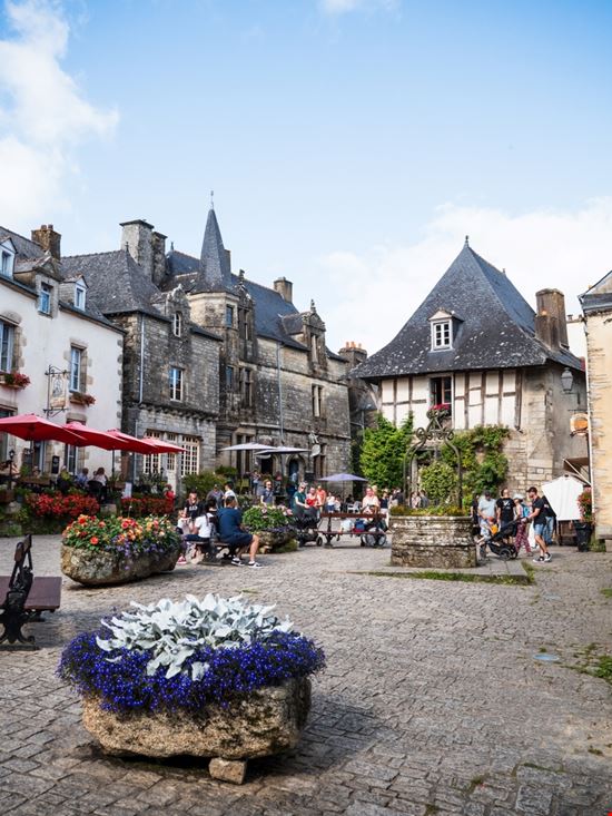Rochefort-en-Terre Rochefort-en-Terre @1 Media/Shutterstock.com/solo uso editoriale 