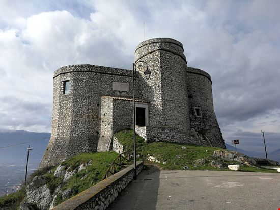 Castello Castello Lucamato / Shutterstock.com 