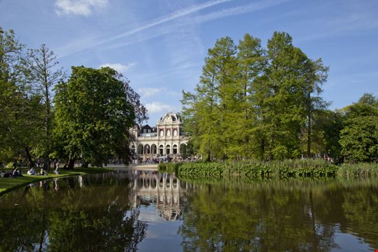 Vondelpark  Vondelpark  Kjell Leknes - Shutterstock.com 