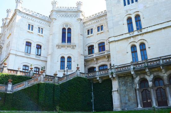 Castello di Miramare Castello di Miramare ciobanu ana maria - Shutterstock.com 