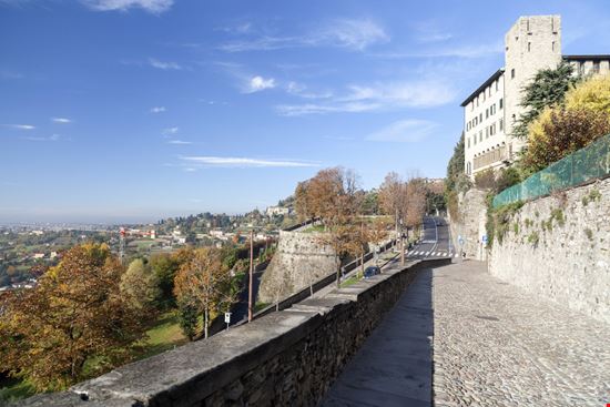 Mura Mura joan_bautista / Shutterstock.com 