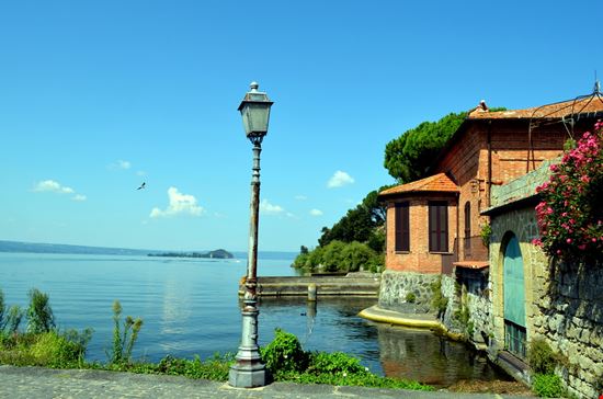 Capodimonte Capodimonte Uellue - Shutterstock.com 