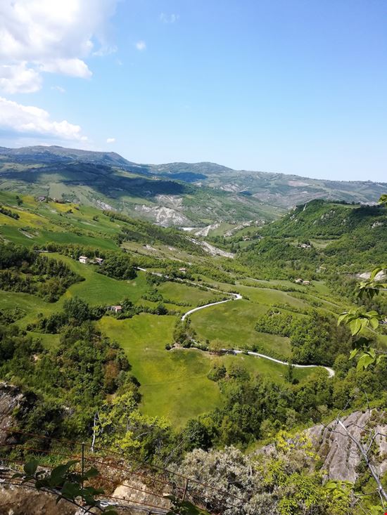 Parco regionale dei sassi di Roccamalatina Incanto del modenese Pasquale261767 - Shutterstock.com 