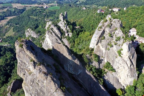 Parco regionale dei sassi di Roccamalatina Incanto del modenese D-VISIONS - Shutterstock.com 