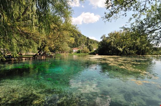 Il lago della Posta Il lago della Posta SerFeo - Shutterstock.com 