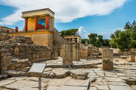 Palazzo di Cnosso Palazzo di Cnosso Scorpp - Shutterstock.com 
