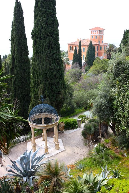 Giardini Hanbury Giardini Hanbury Valeria Cantone - Shutterstock.com 