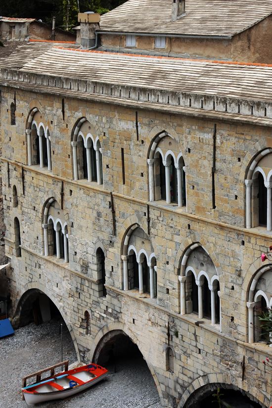 San Fruttuoso di Capodimonte L'abbazia sul mare della Liguria stock.adobe.com 