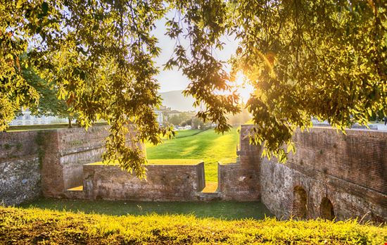 Lucca Antiche mura stock.adobe.com 