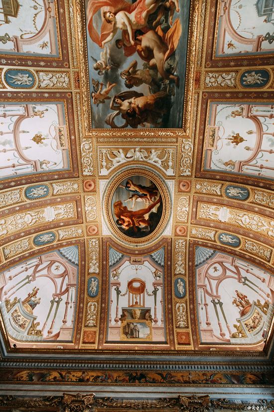 Roma Galleria Borghese  stock.adobe.com 