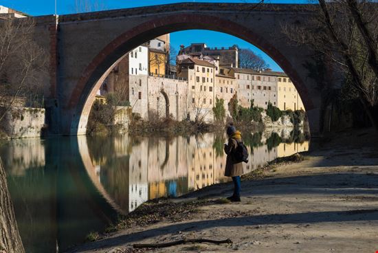 Ponte sul Metauro Ponte sul Metauro ValerioMei - Shutterstock.com 