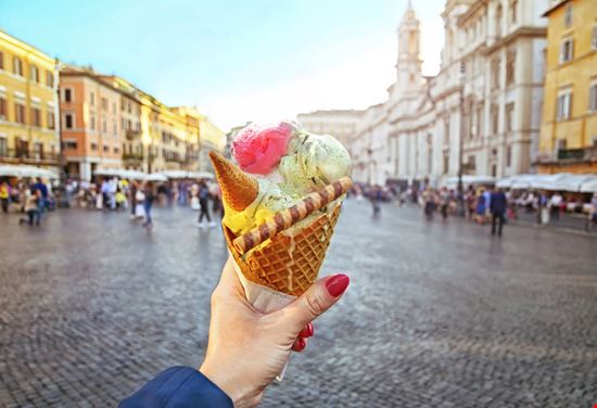 Piazza Navona Piazza Navona natalia_maroz - Shutterstock.com 