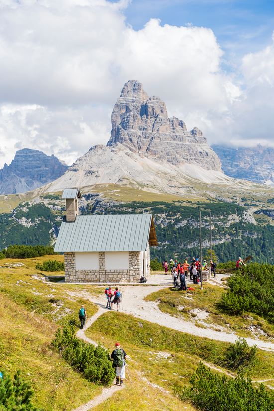 Tre cime di Lavaredo Tre cime di Lavaredo DavorLovincic - Istockphoto.com 
