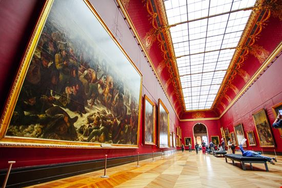Louvre Museum Paris stock.adobe.com - solo uso editoriale 