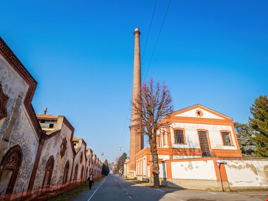 Crespi d'Adda Il villaggio industriale arkanto / Shutterstock.com 