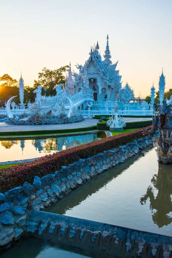 Chiang Rai Il Tempio Bianco Shutterstock.com 