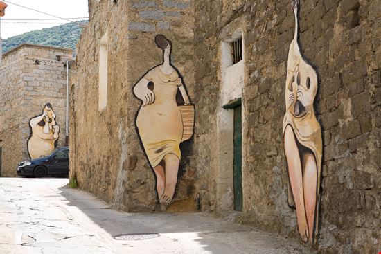 Orgosolo Murales stock.adobe.com 