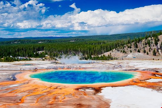 Yellowstone National Park Yellowstone National Park ferrantraite - Istockphoto.com 