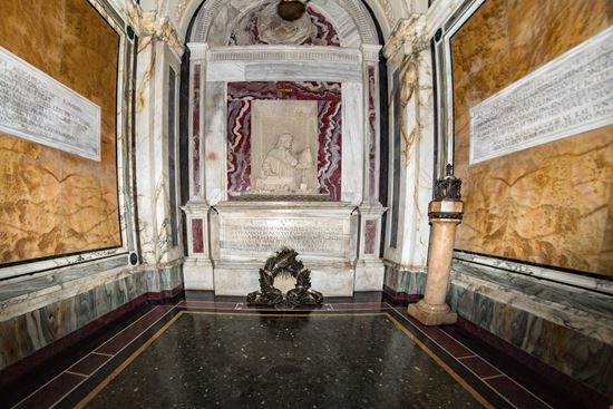 Dante's tomb Ravenna stock.adobe.com 
