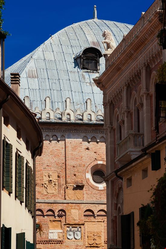 Padova Palazzo della Ragione stock.adobe.com 