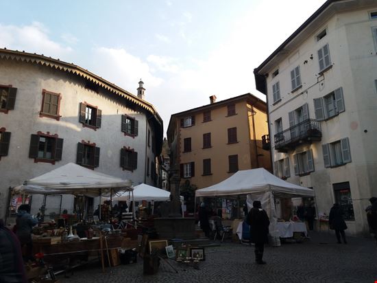 Morbegno Il piccolo borgo della Valtellina
 stock.adobe.com 