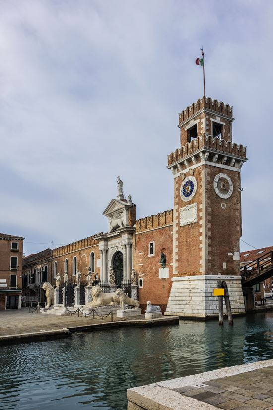 Arsenale Arsenale Kiev.Victor - Shutterstock.com 