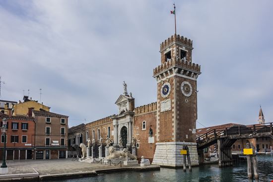 Arsenale Arsenale Kiev.Victor - Shutterstock.com 