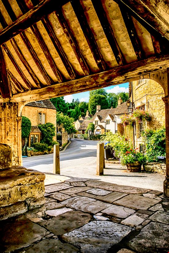 Castle Combe Castle Combe csfotoimages - Istockphoto.com 