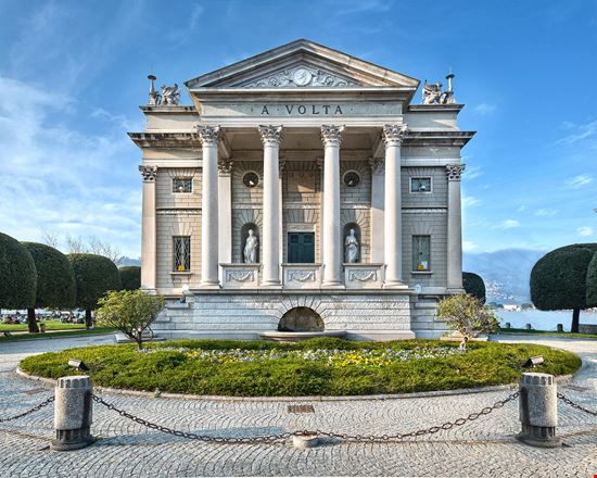 Como Tempio Voltiano stock.adobe.com 