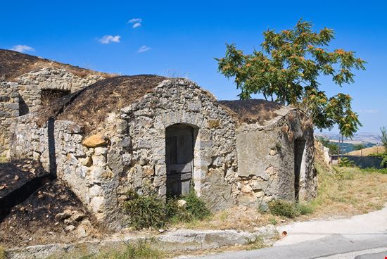 Pietragalla Palmenti di Pietragalla stock.adobe.com 